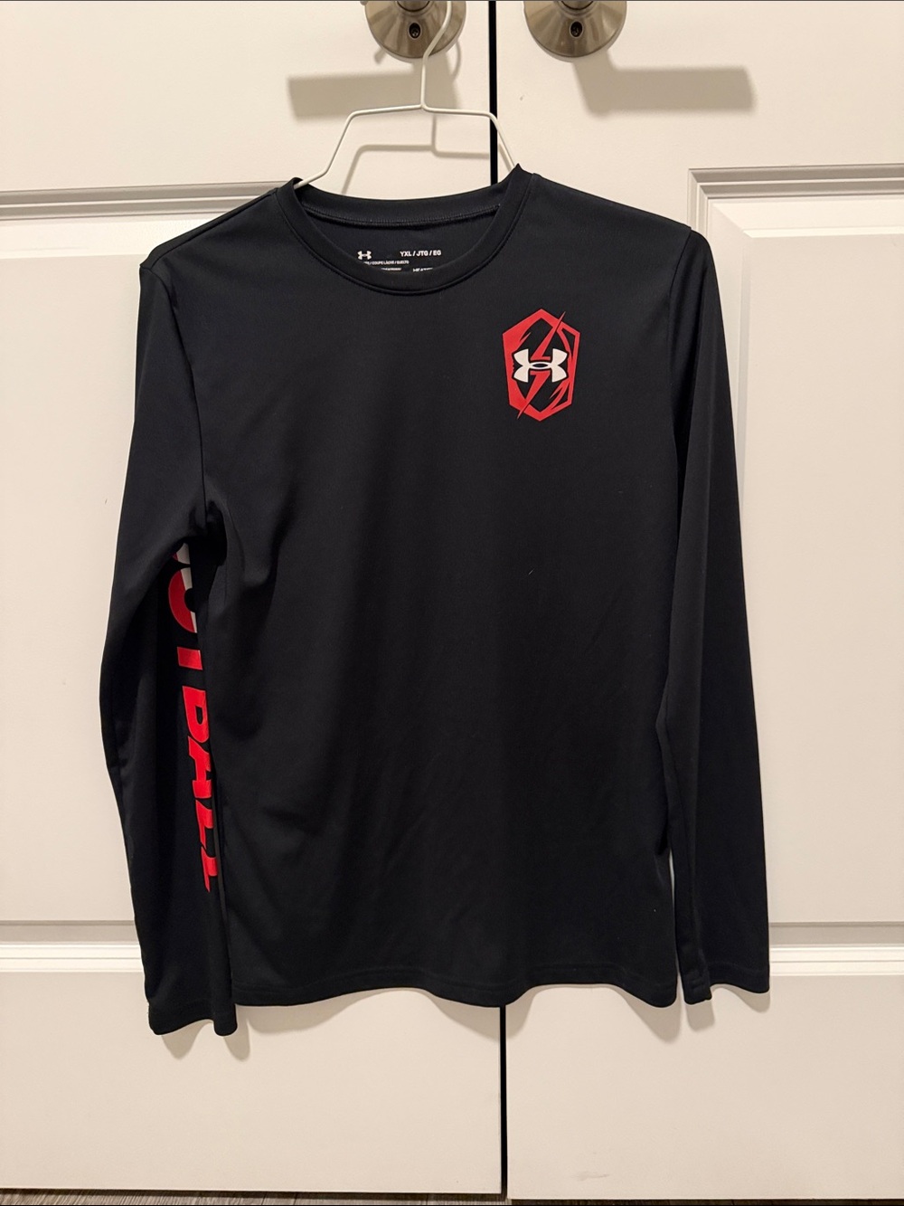 Boys Under Armour Long Sleeve Performance Tee
